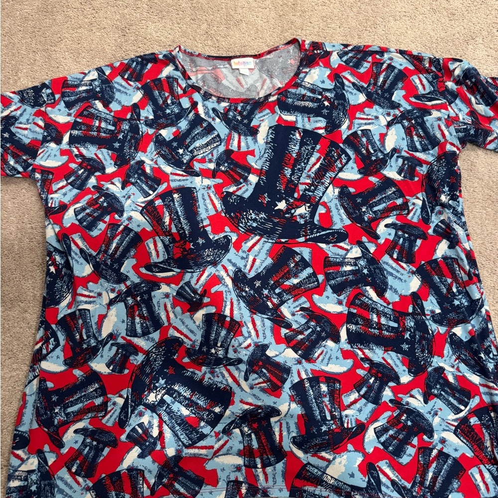 LuLaRoe Patriotic Red, Blue, and White Short Sleeve Tee Irma